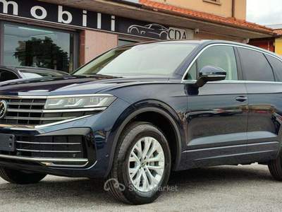 Volkswagen Touareg 3.0 V6 TDI Elegance *SENZA VINCOLO FINANZIAMENTO* Blu/Azzurro usata Rovato