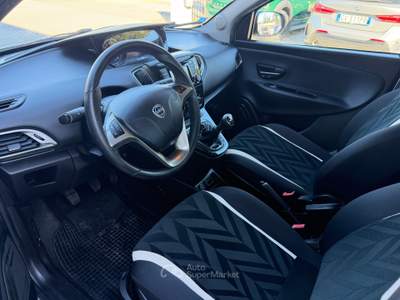 Lancia Ypsilon Lancia ypsilon 1.3 MJT usata Teramo