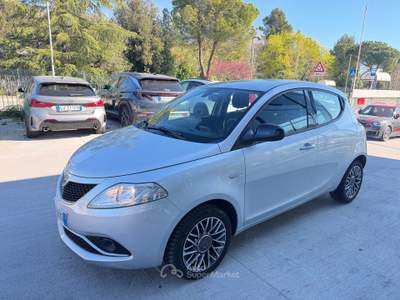 Lancia Ypsilon Lancia ypsilon 1.3 MJT usata Teramo