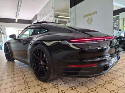 Porsche 911 992 Coupé  3.0 Carrera 2 Sport Chrono Tetto Cruise TAGLIANDI PORSCHE UFFICIALI Nero usata Nave