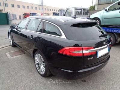 Jaguar XF Sportbrake 2.2 D 200 CV Premium Luxury Nero usata San Giuliano Milanese
