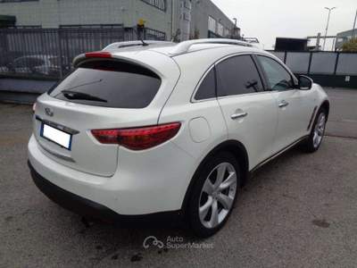 Infiniti FX 30d S Premium *TAGLIANDATA* *FINANZIABILE* Bianco usata San Giuliano Milanese