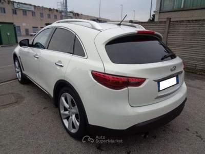 Infiniti FX 30d S Premium *TAGLIANDATA* *FINANZIABILE* Bianco usata San Giuliano Milanese