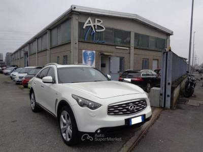 Infiniti FX 30d S Premium *TAGLIANDATA* *FINANZIABILE* Bianco usata San Giuliano Milanese