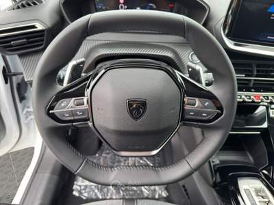 Peugeot 208 1.2 Hybrid 48V Allure e-DCS6 Bianco usata Roma