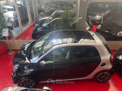 Smart ForFour PASSION FOR FOUR 70 1.0 TETTO PANORAMICO OK NEOPATENTATI Nero usata Pesaro