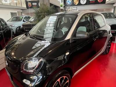 Smart ForFour PASSION FOR FOUR 70 1.0 TETTO PANORAMICO OK NEOPATENTATI Nero usata Pesaro