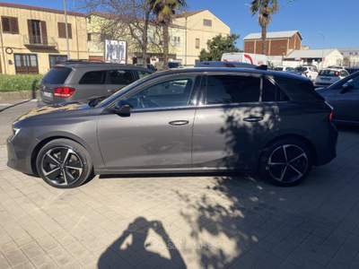 Opel Astra 1.5 Turbo Diesel 130 CV AT8 Elegance Grigio usata Oristano
