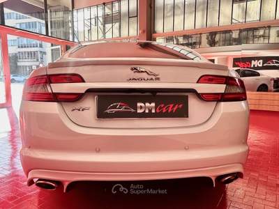 Jaguar XF 2,2 D LUXURY 190CV PELLE TOTALE NAVIGATORE CERCHI CAMBIO AUTOMATICO Bianco usata Pesaro