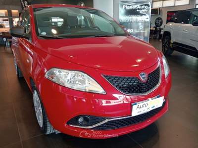 Lancia Ypsilon 1.2 69 CV 5 porte Rosso usata Modena