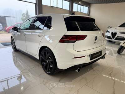 Volkswagen Golf 8 245CV Bianco usata Latina