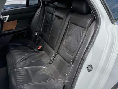 Jaguar XF Sportbrake 2.2 D 200 CV Portfolio Bianco usata Este