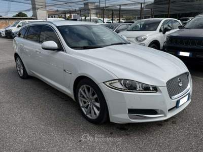 Jaguar XF Sportbrake 2.2 D 200 CV Portfolio Bianco usata Este