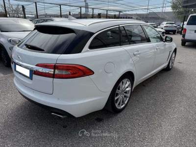 Jaguar XF Sportbrake 2.2 D 200 CV Portfolio Bianco usata Este