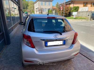 Toyota Yaris 1.4 d-4d 5 Porte Style Argento usata Como
