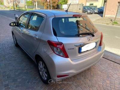 Toyota Yaris 1.4 d-4d 5 Porte Style Argento usata Como