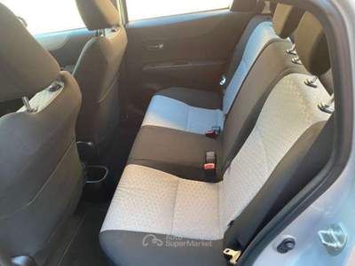Toyota Yaris 1.4 d-4d 5 Porte Style Argento usata Como