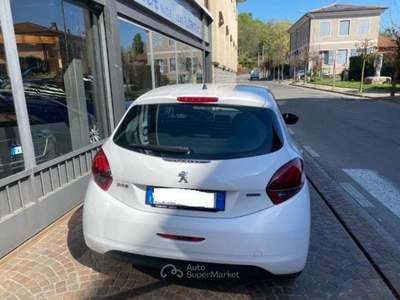 Peugeot 208 1.6 Bluehdi Active 5 Porte 75cv Bianco usata Como