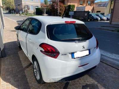 Peugeot 208 1.6 Bluehdi Active 5 Porte 75cv Bianco usata Como