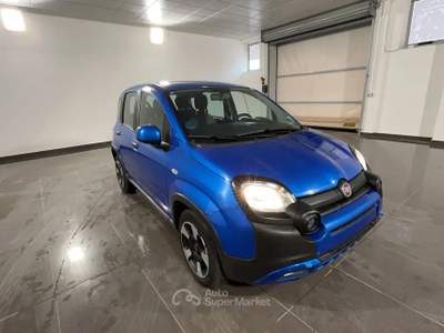 Fiat Panda FIAT PANDA 1.0 HYBRID CITY CROSS 70CV Panda 1.0 Hybrid City Cross 70cv Blu/Azzurro usata Roma