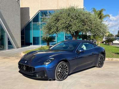 Maserati GranCabrio V6 490 CV AWD possibilità noleggio no scoring Blu/Azzurro usata Gela