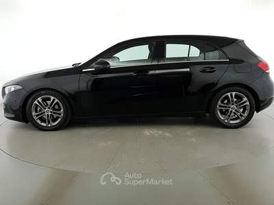 Mercedes-Benz Classe A  - a 180 d business extra auto Nero usata Milano