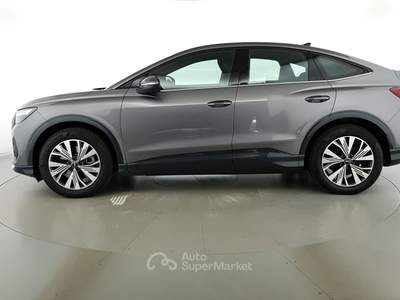 Audi Q4  -  45 business advanced Grigio usata Milano