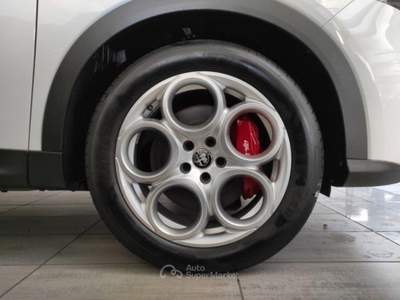 Alfa Romeo Tonale  -  1.5 130 cv mhev tct7 sprint Bianco usata LEGNANO
