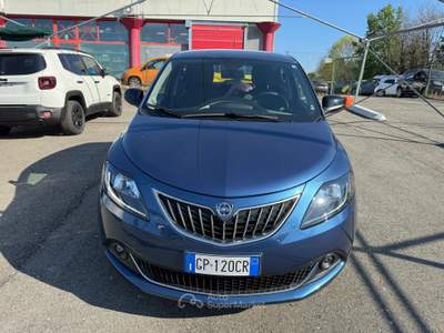 Lancia Ypsilon  - ypsilon 1.0 firefly hybrid gold plus s&s 70cv 5p.ti Blu/Azzurro usata Biella