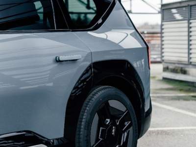 Kia EV9 Dual Motor 99,8 kWh AWD GT-line Verde usata Castenaso