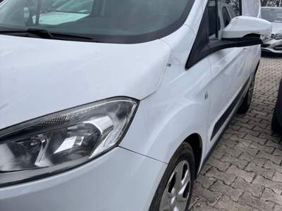 Ford Courier 1.5 75CV 2018 Bianco usata Campobasso