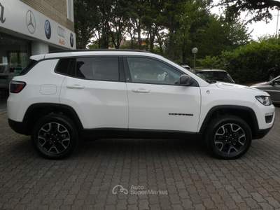 Jeep Compass 2.0 Mjt II 170CV aut. 4WD TRAILHAWK Bianco usata Campobasso