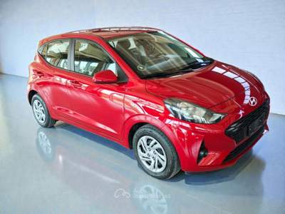 Hyundai i10 1.0 MPI ESSENTIAL Rosso usata Cassacco