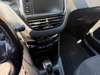 Peugeot 208 Peugeot 208 1.5 - NEOP. - NAV. - 12 MESI DI GARANZIA - usata ARGELATO