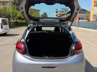 Peugeot 208 Peugeot 208 1.5 - NEOP. - NAV. - 12 MESI DI GARANZIA - usata ARGELATO