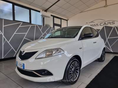 Lancia Ypsilon Neopatentati GPL Bianco usata larciano
