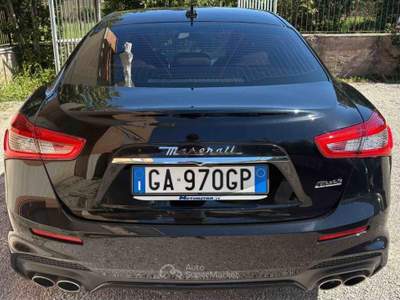Maserati Ghibli V6 Diesel Gransport Nero usata Monterotondo