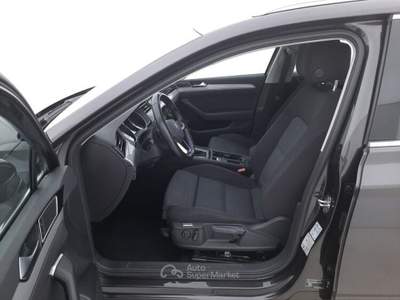 Volkswagen Passat Miglior prezzo garantito e consegna in pochi giorni Grigio usata Reggio nell'Emilia