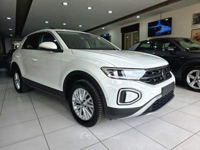 Volkswagen T-Roc NEW 2.0 TDI SCR 150CV DSG Life Navi Fari IQ. Led Bianco usata Mirabella Imbaccari