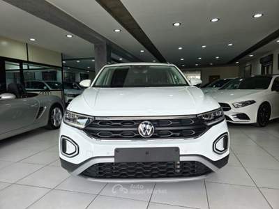 Volkswagen T-Roc NEW 2.0 TDI SCR 150CV DSG Life Navi Fari IQ. Led Bianco usata Mirabella Imbaccari