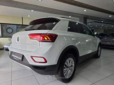 Volkswagen T-Roc NEW 2.0 TDI SCR 150CV DSG Life Navi Fari IQ. Led Bianco usata Mirabella Imbaccari