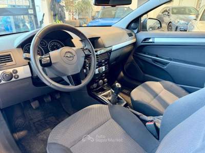 Opel Astra GTC 1.4 16V Twinport 3p. Edition *NEOPAT*UNIPRO* Nero usata Cassina de' Pecchi