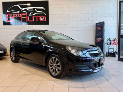 Opel Astra GTC 1.4 16V Twinport 3p. Edition *NEOPAT*UNIPRO* Nero usata Cassina de' Pecchi