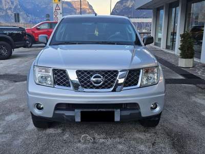 Nissan Navara Navara d.cab 2.5 dci SE 174cv usata San Michele all'Adige