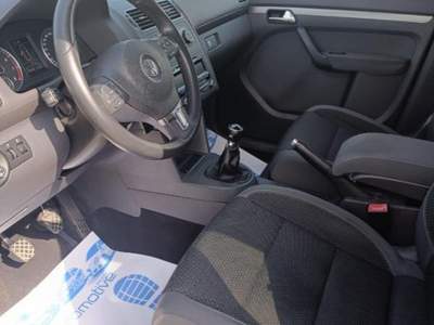 Volkswagen Touran 1.4 tsi Highline ecofuel M 150cv Nero usata Altidona