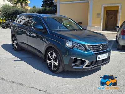 Peugeot 5008 5008 1.5 bluehdi Active s&amp;s 130cv 7p.ti Verde usata Civitanova Marche