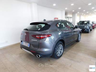 Alfa Romeo Stelvio 2.2 T.diesel 160CV AT8 RWD Bus. Grigio usata Isola del Liri