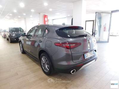 Alfa Romeo Stelvio 2.2 T.diesel 160CV AT8 RWD Bus. Grigio usata Isola del Liri
