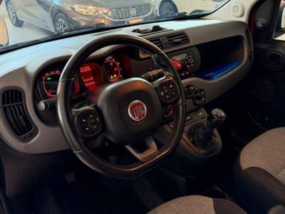 Fiat Panda  1.2 Lounge Rosso usata Castellammare di Stabia