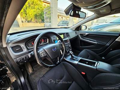 Volvo V60 V60 D3 Geartronic Summum usata Veglie